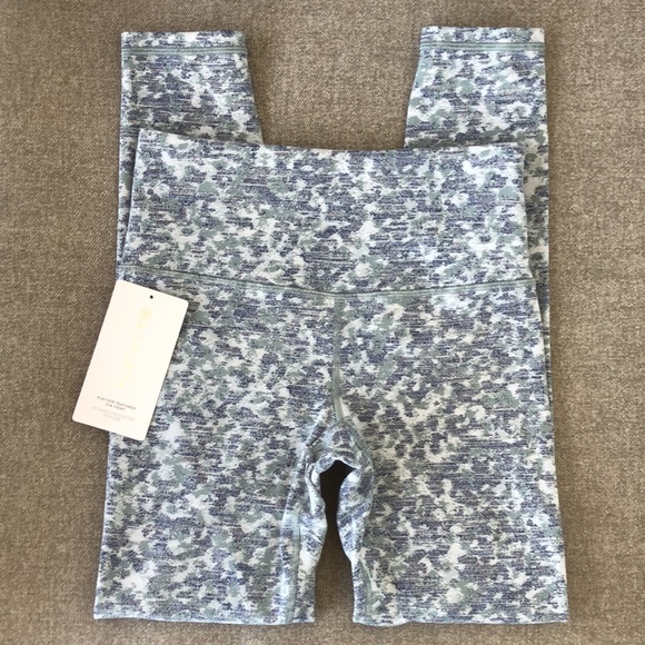 Worn once - ATHLETA Elation High-Rise 7/8 Textured Tight - Picture 8 of 10